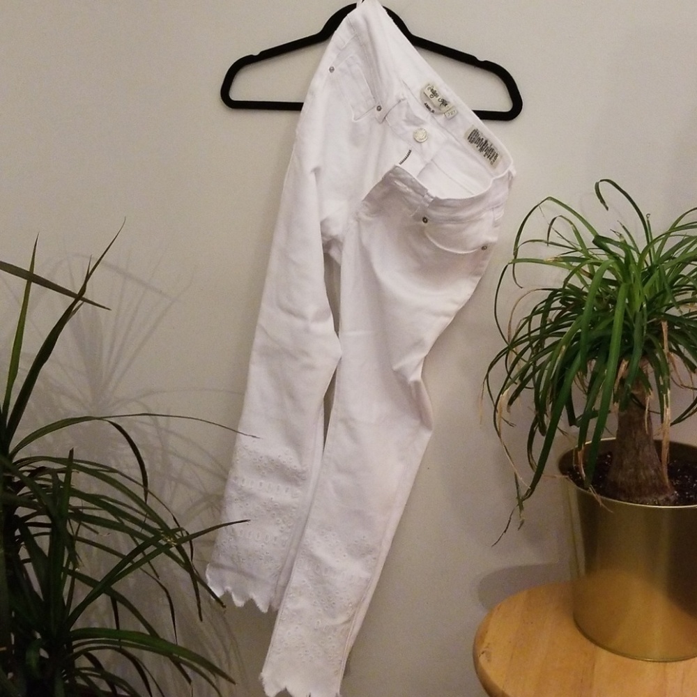 White capris